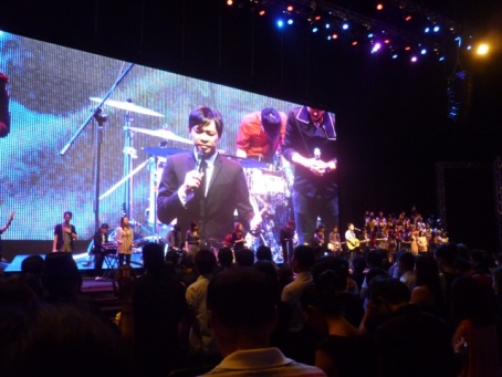 It looks like Hannah Yeoh on stage during Subang Jaya City Harvest Church building launch
